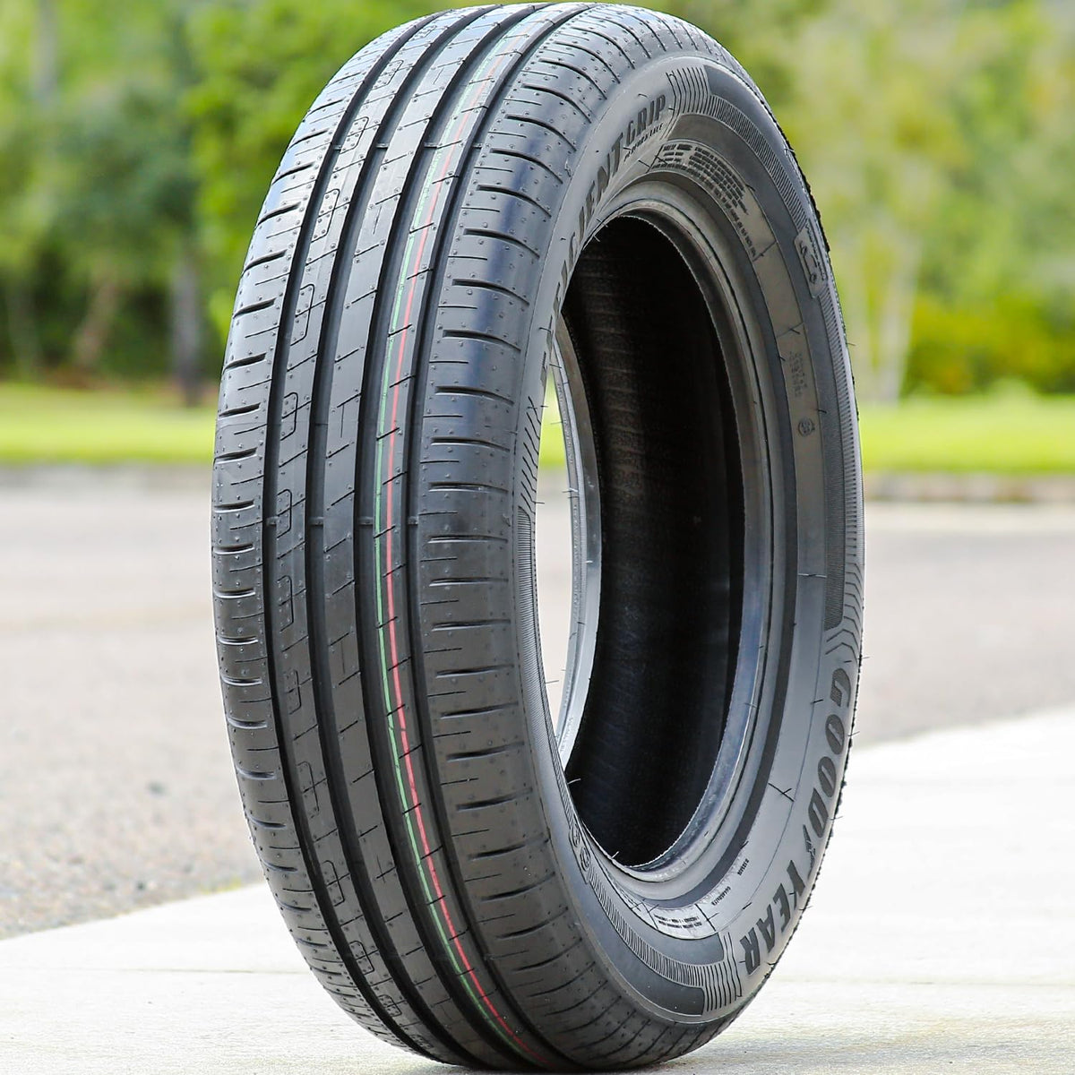 215/60R16 95H Tire N835662