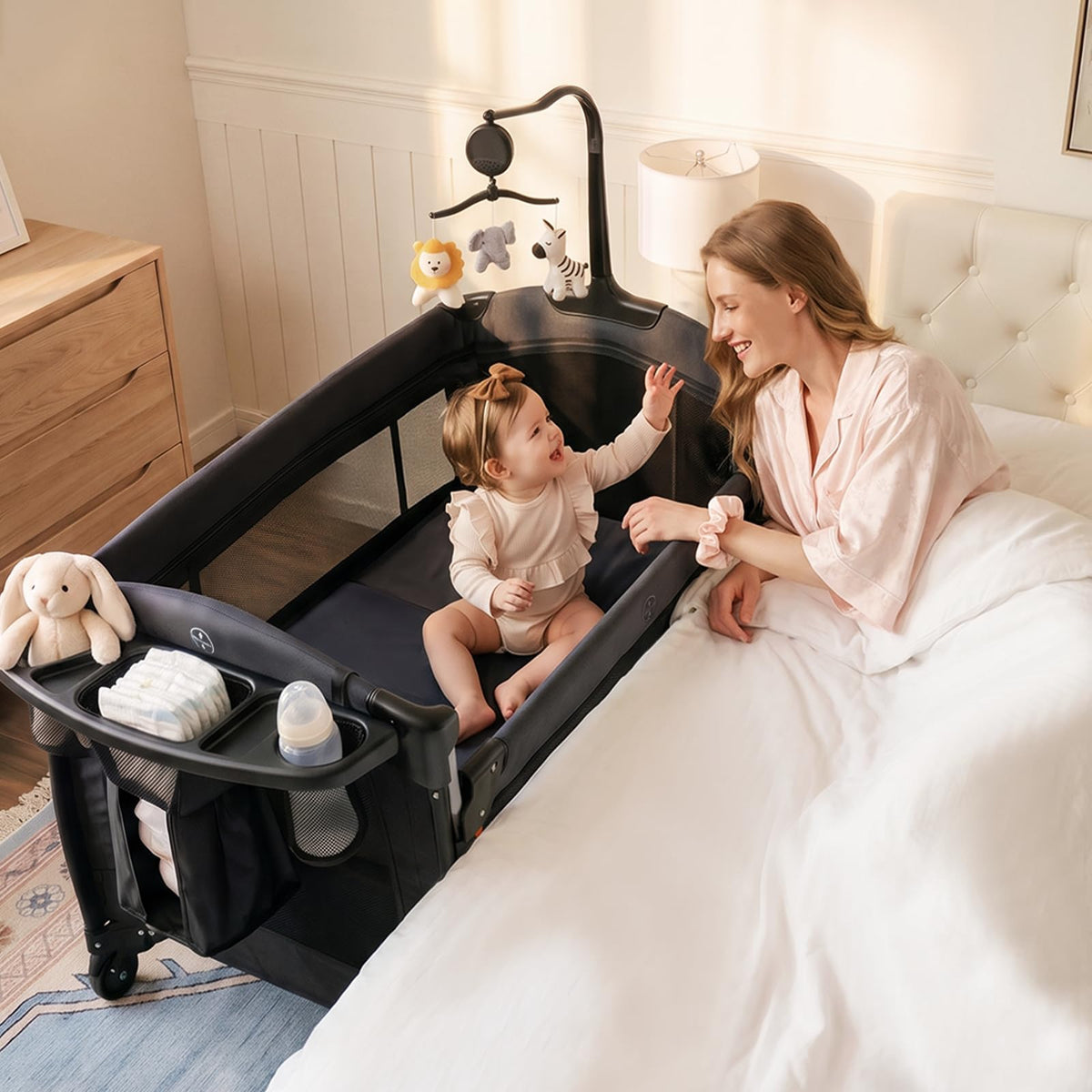 4 in 1 Baby Bassinet Bedside Crib T834