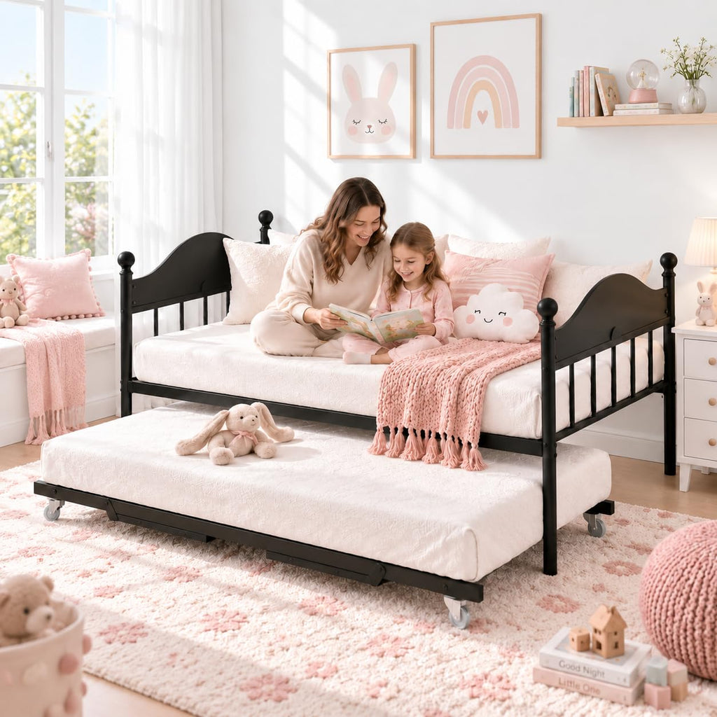 Black Daybed with Pop Up Trundle B895