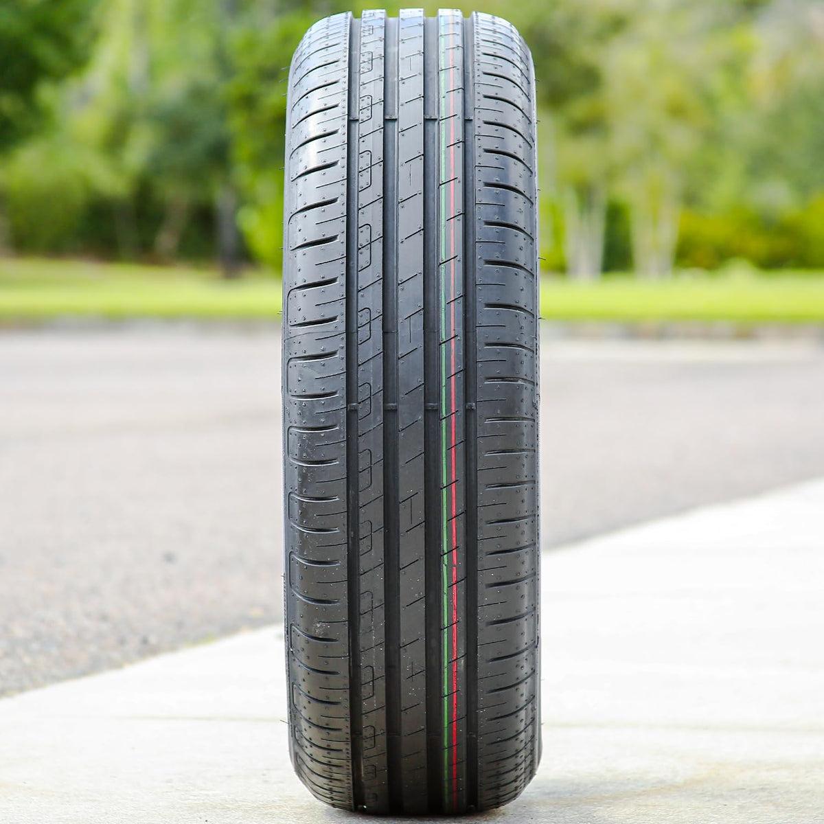 215/60R16 95H Tire N835662
