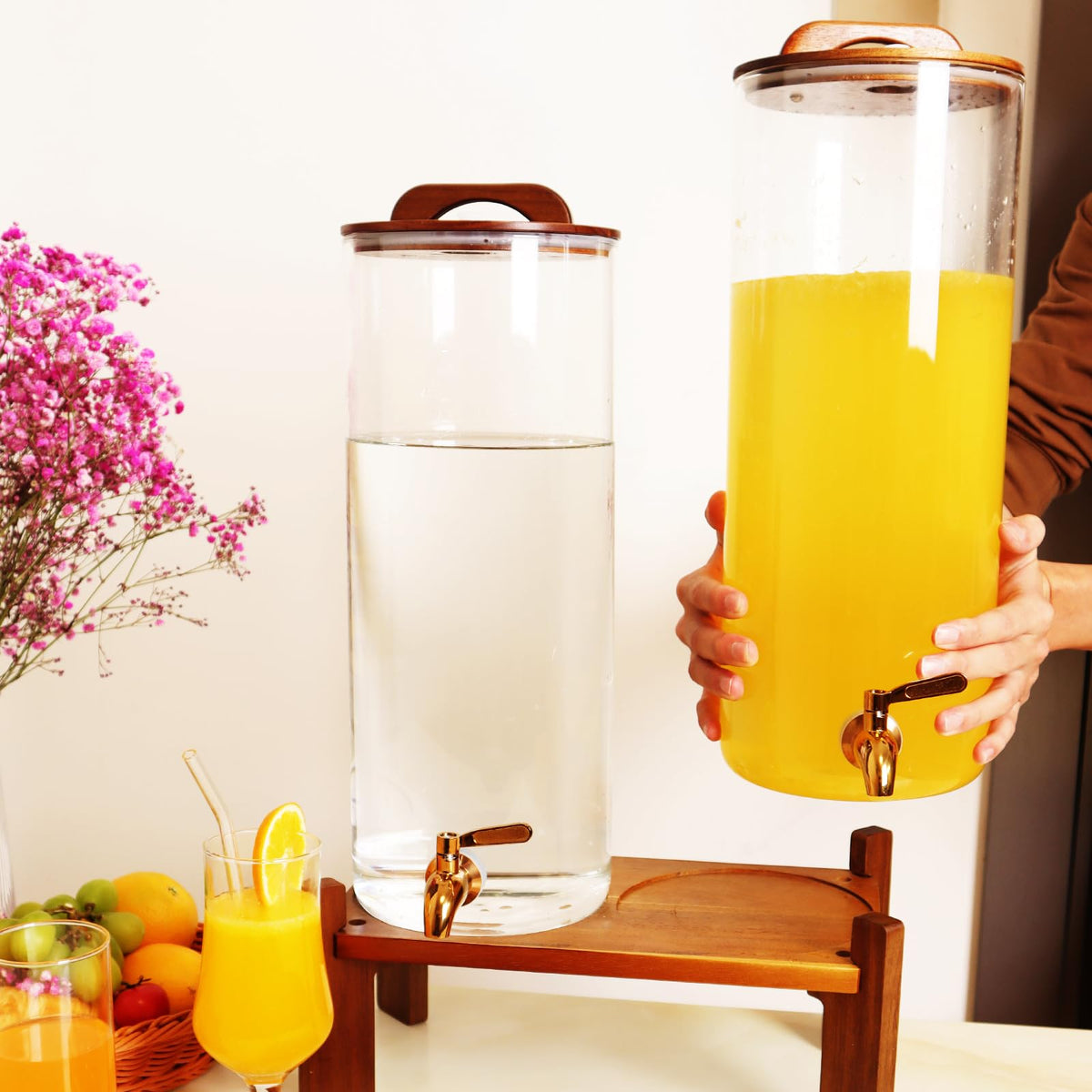 2.2 Gallon Glass Drink Dispenser with Stand U5812