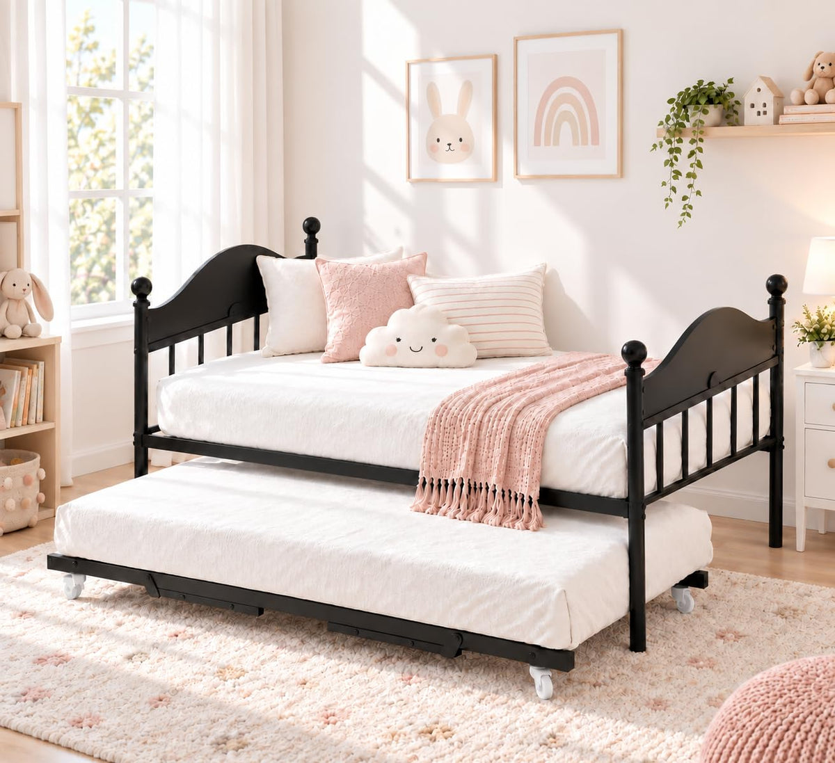 Black Daybed with Pop Up Trundle B895