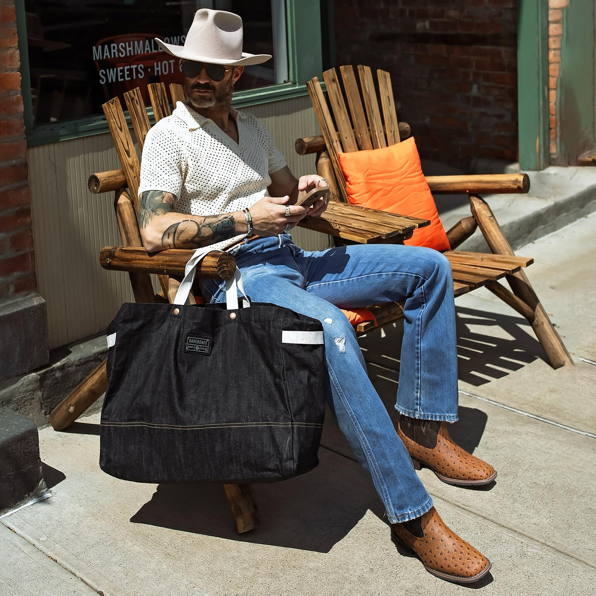 Cowboy Boots for Men with Embroidered Square Toe E26819